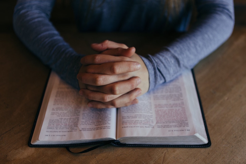 how to pray examine lord's prayer praying hands bible image